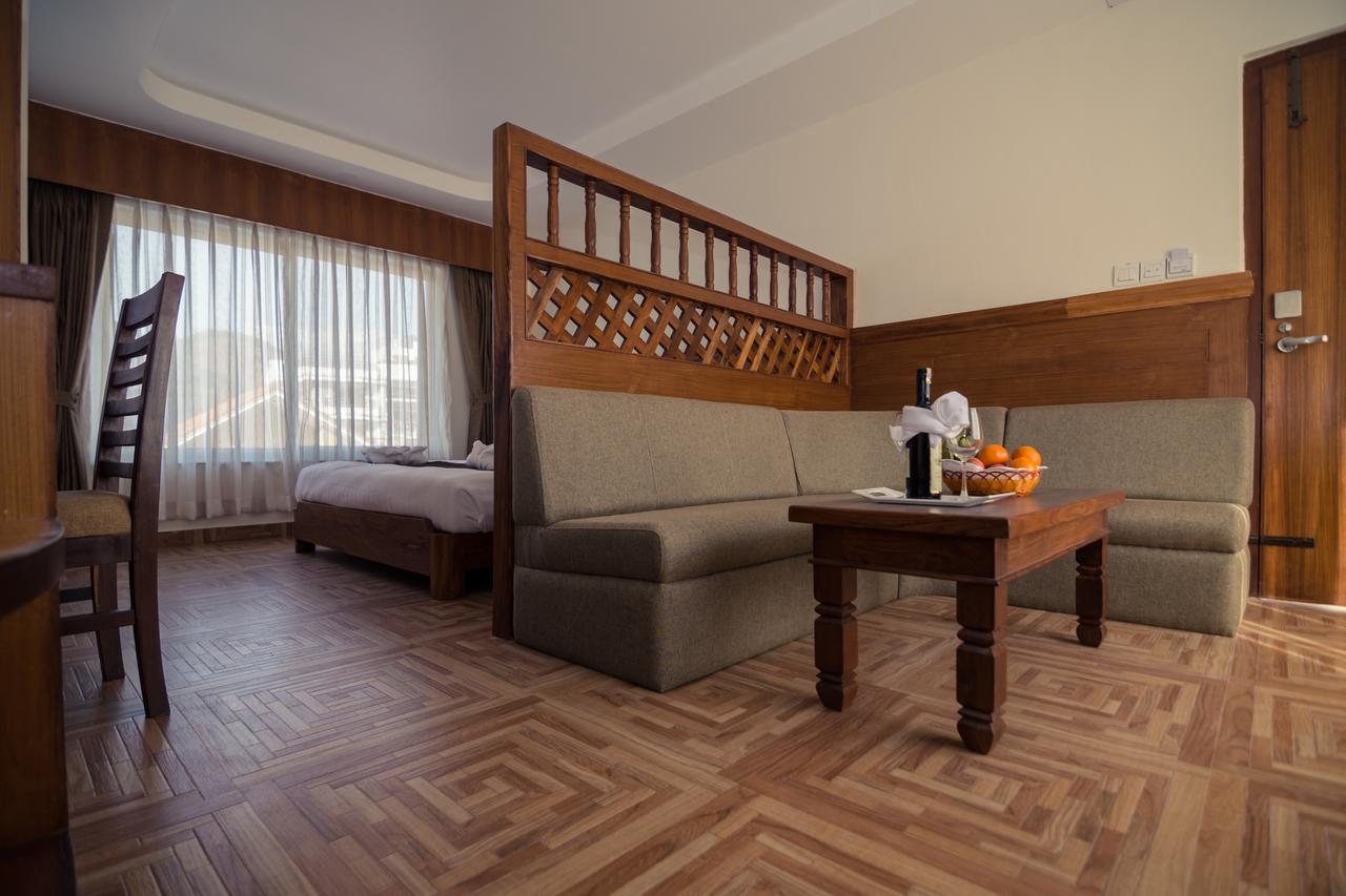 Отель Mount View Покхара Экстерьер фото